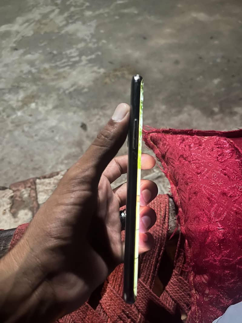 One Plus 7 Pro 3