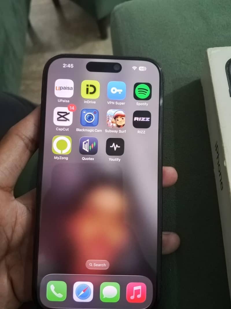 Apple iPhone 15 Pro 3