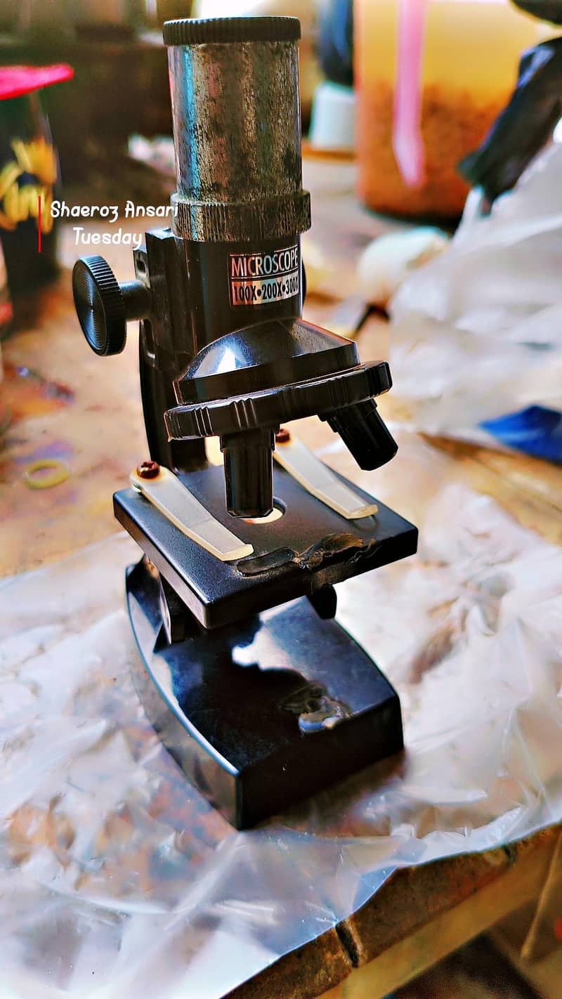 Rs 2500 microscope  2