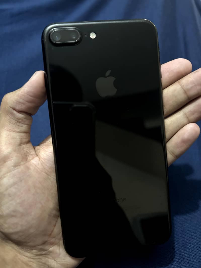 Apple iPhone 7 Plus 1