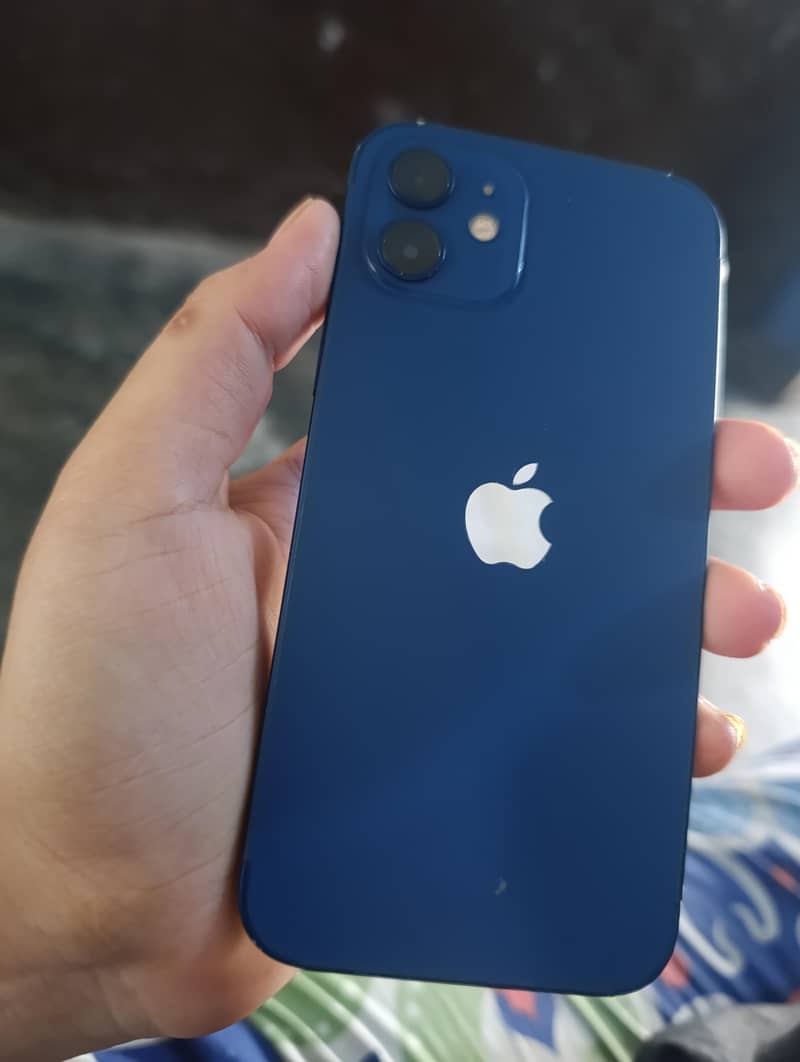 Apple iPhone 12 3