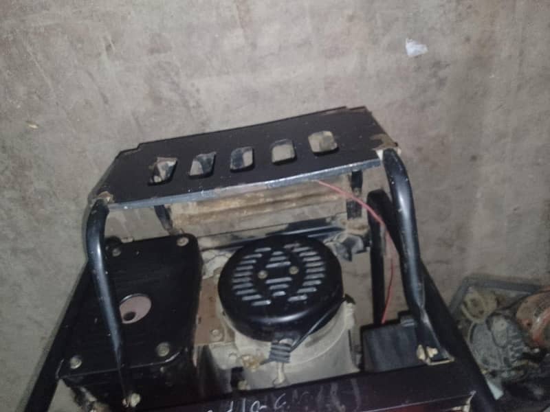 GENERATOR 9