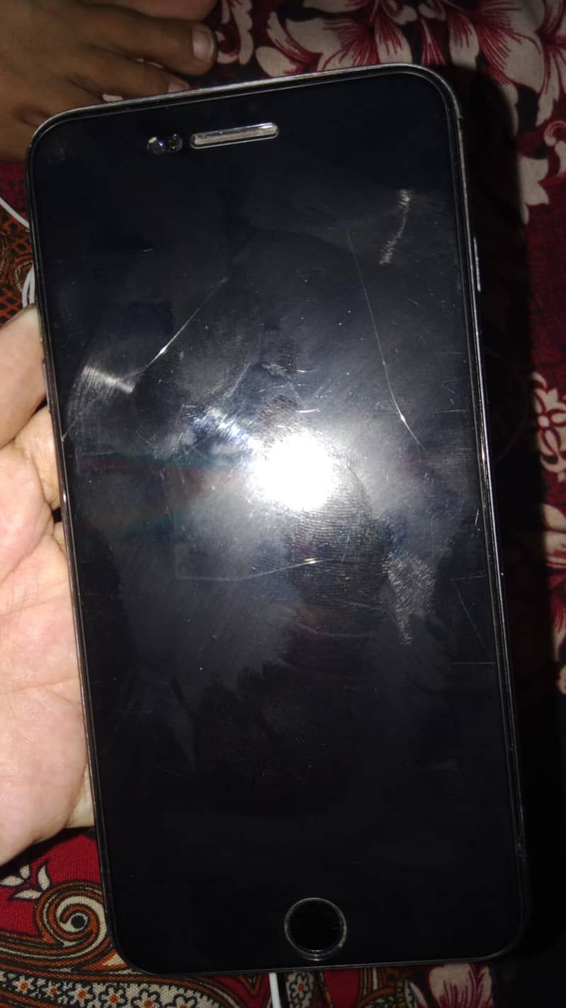 Apple iPhone 8 Plus 0