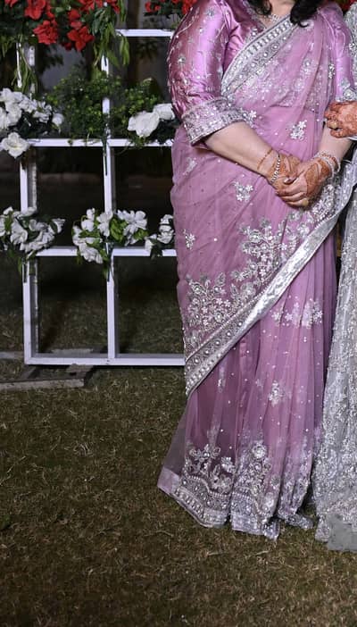 Elegant and graceful saree silk, used only once and in excellent look