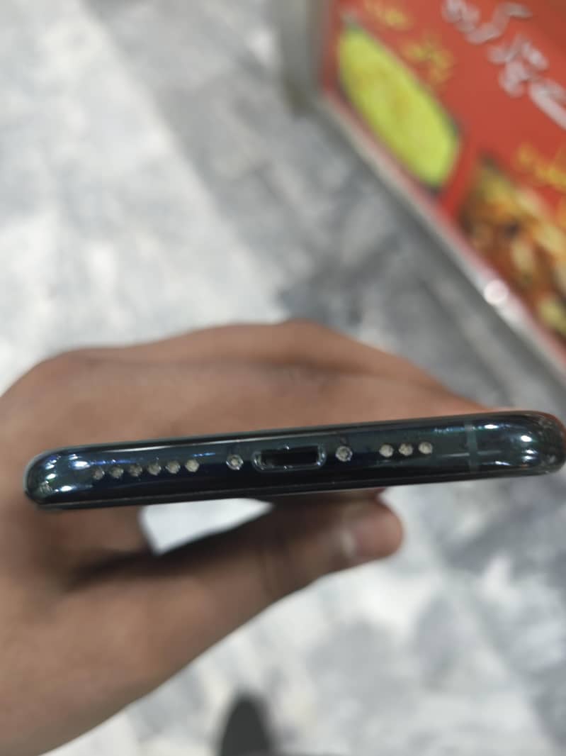 Apple iPhone 11 Pro 5