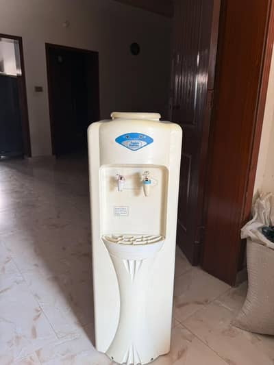 Water dispenser
