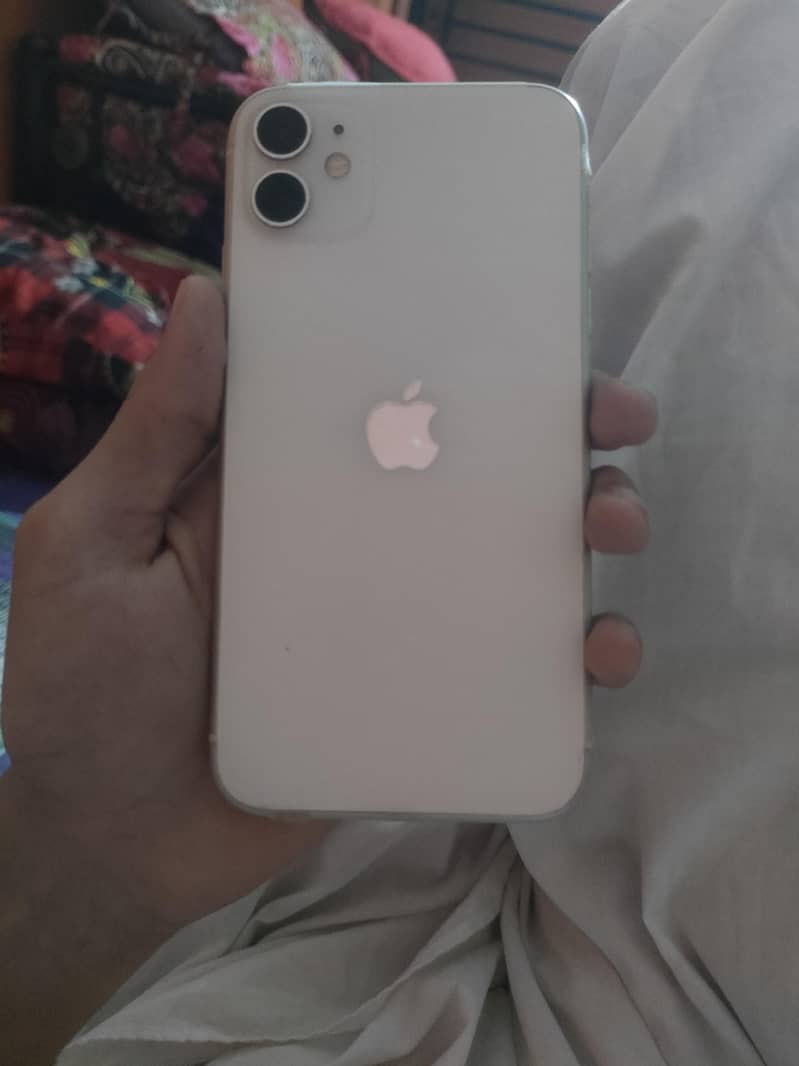 Apple iPhone 11 0