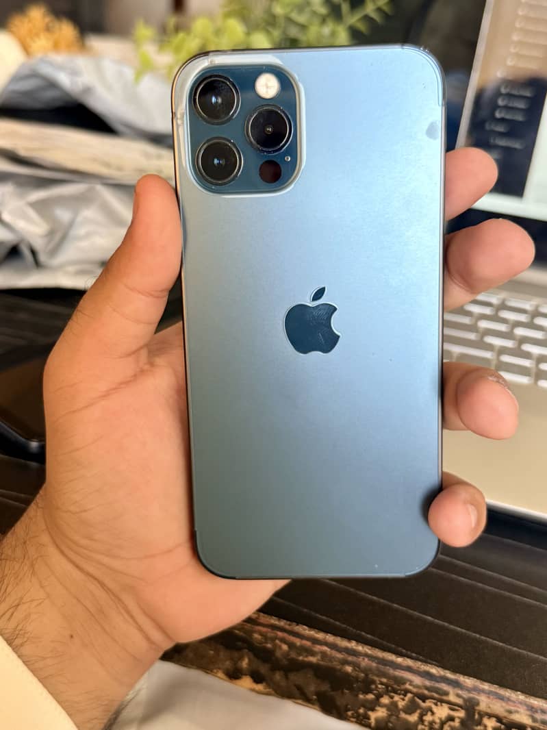Apple iPhone 12 Pro 2