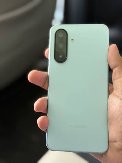 Samsung a17 8gb ram 256rom