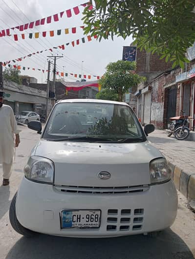 Daihatsu Esse 2010