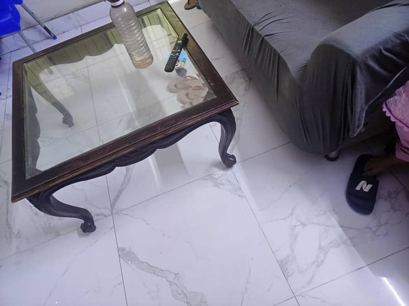 centre table 0