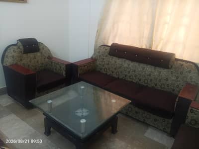 Sofa Set 6 Seater Good Condition.