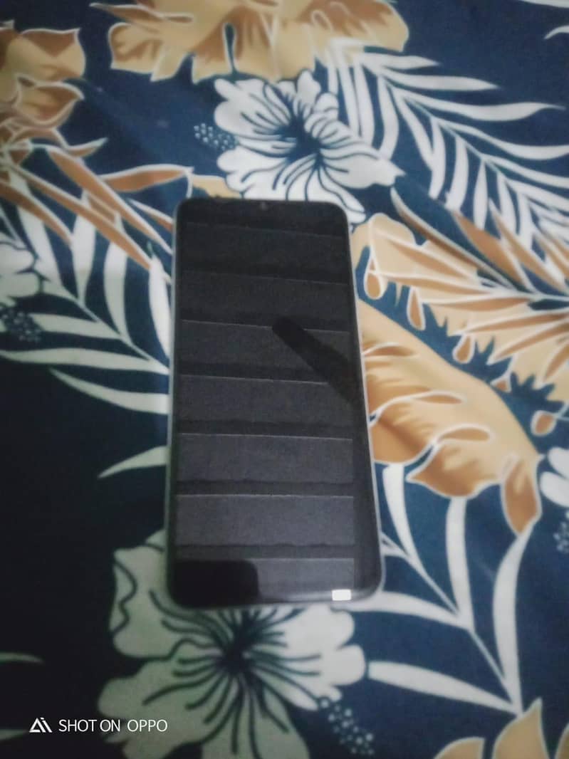 Tecno Spark 8C 4