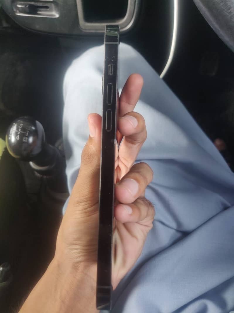 Apple iPhone 14 Pro Max 7