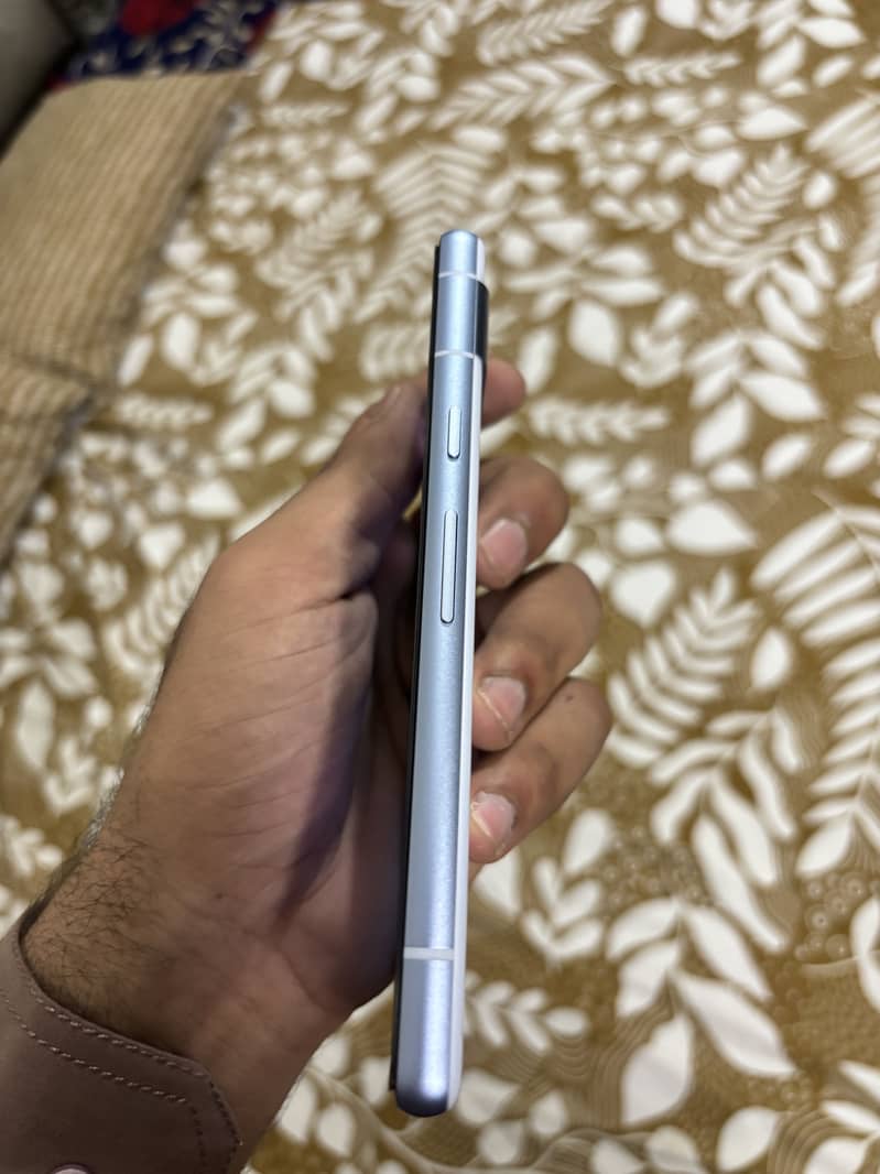 Google Pixel 7a 2