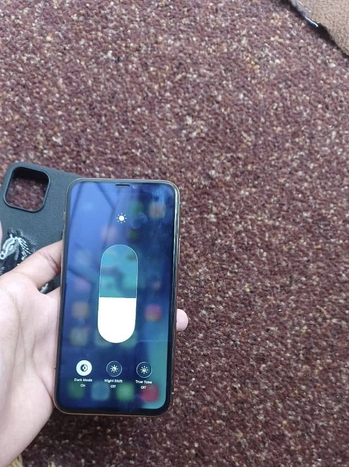 Apple iPhone 11 Pro 3