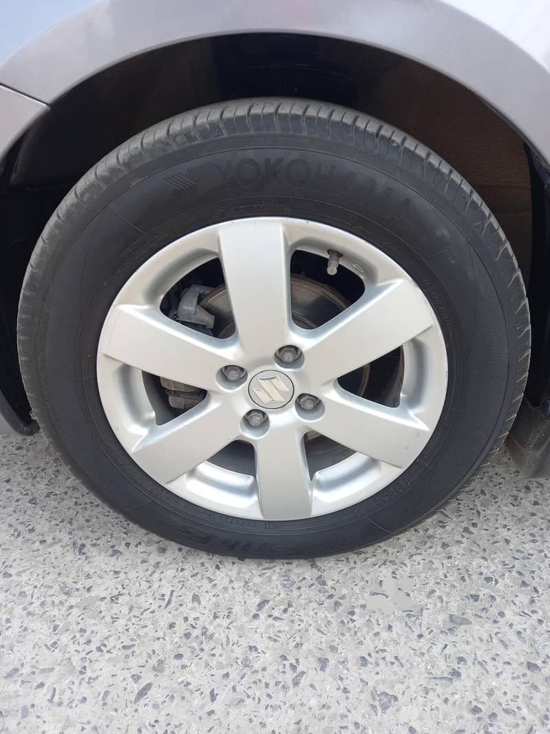 Suzuki Swift 2015 Automatic 12