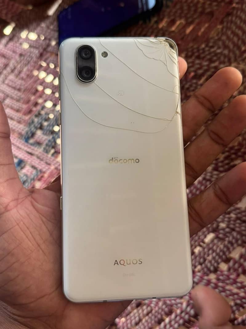 Sharp Aquos R3 2
