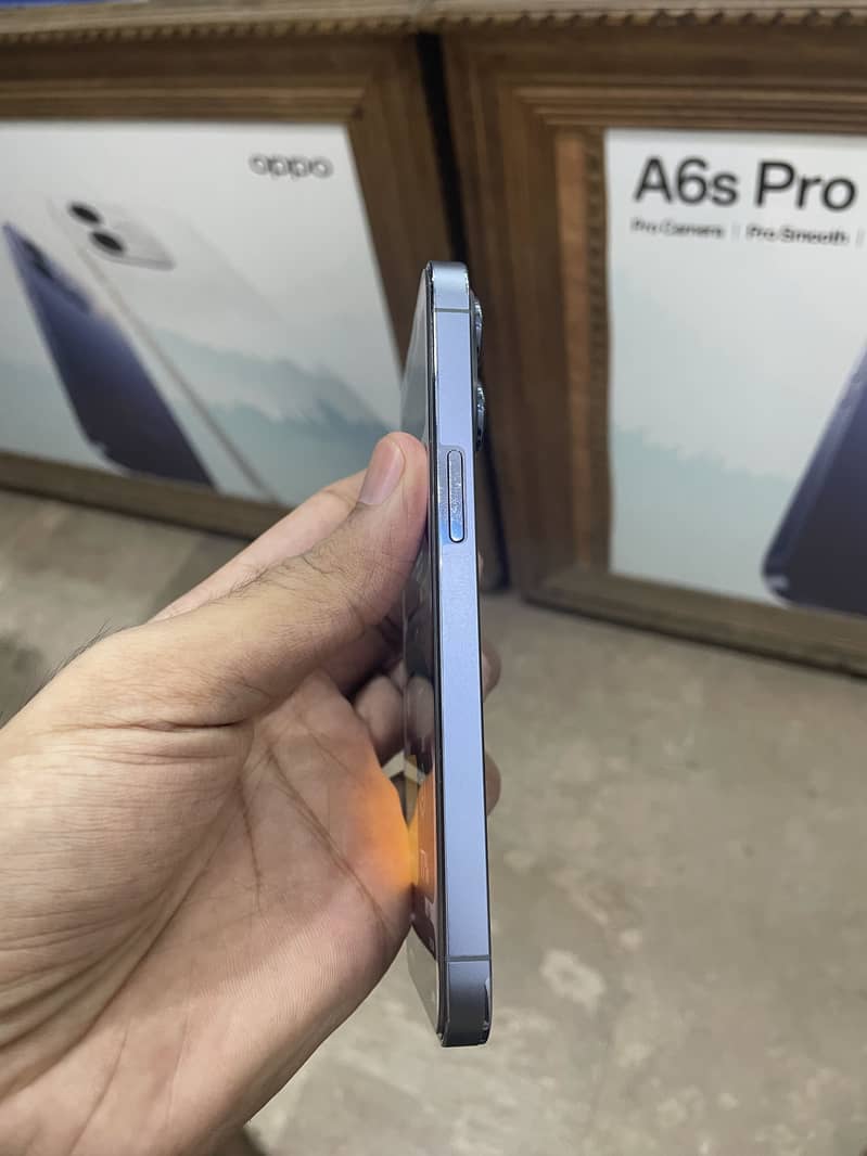 Apple iPhone 13 Pro 2