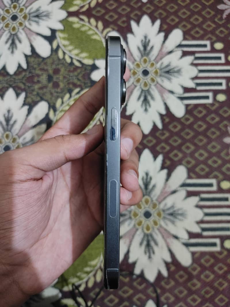 Apple iPhone 13 Pro 5