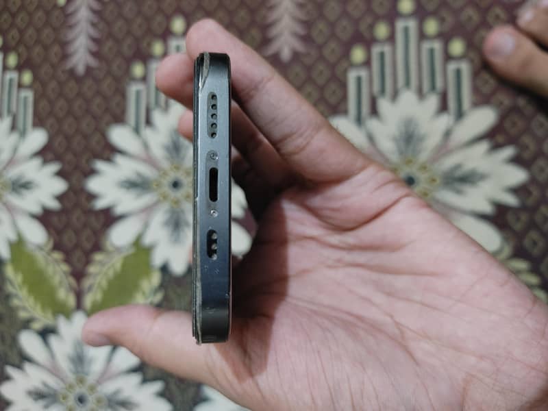 Apple iPhone 13 Pro 6