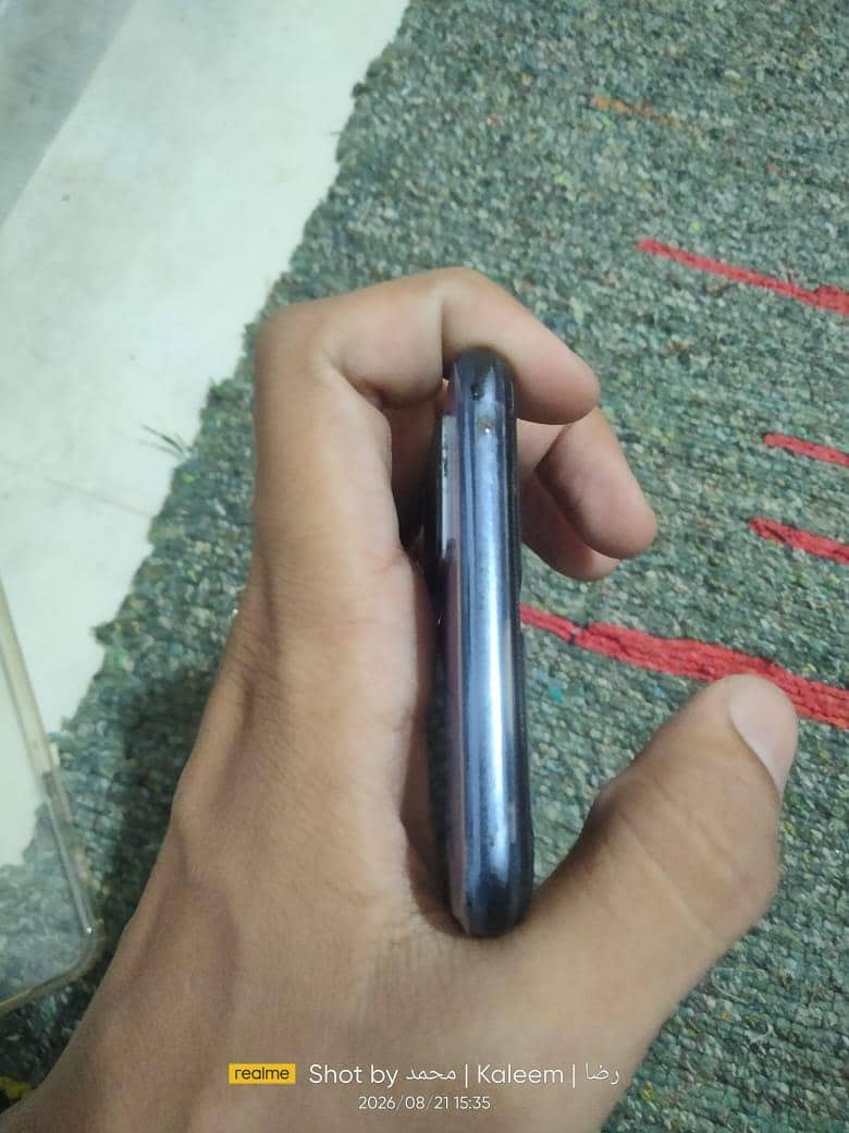 Vivo V21e 4