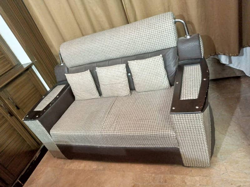 3 Sitter Sofa 1