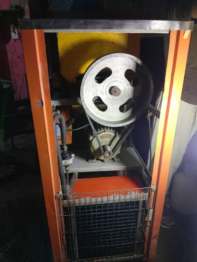 cone  ice-cream machine