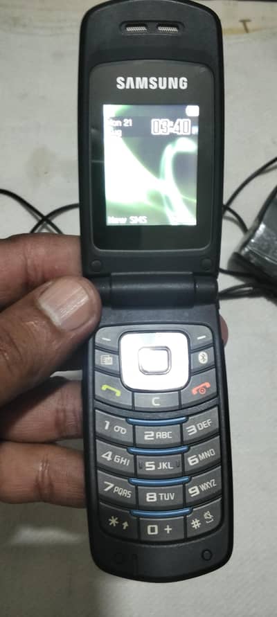Samsung flip mobile non pta 10/9
