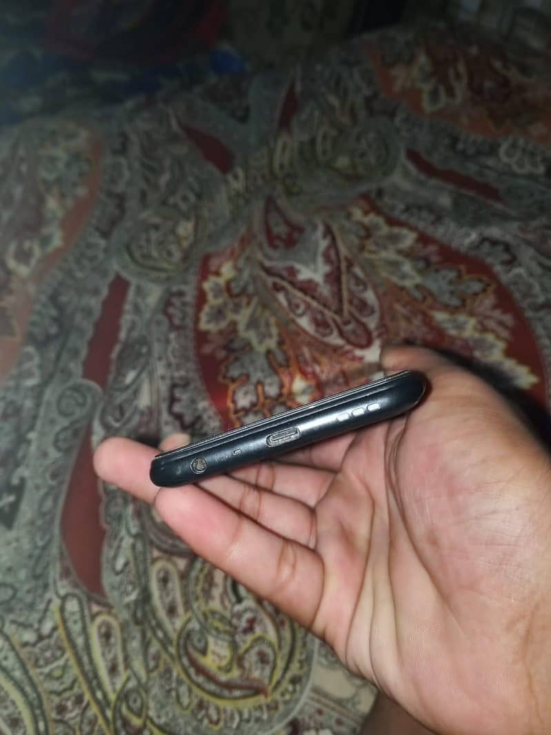 OPPO A76 4