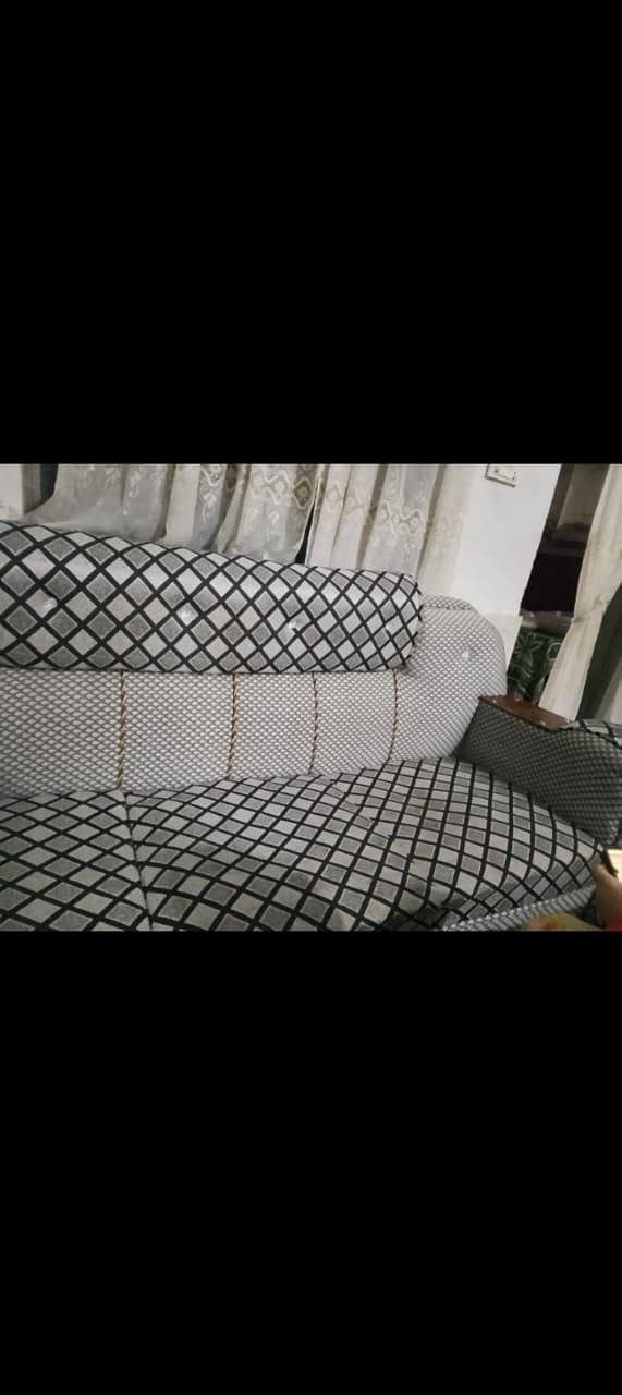 6 seater 1