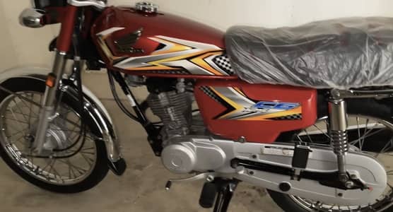 Honda CG 125 2025 like brand new 1st owner
