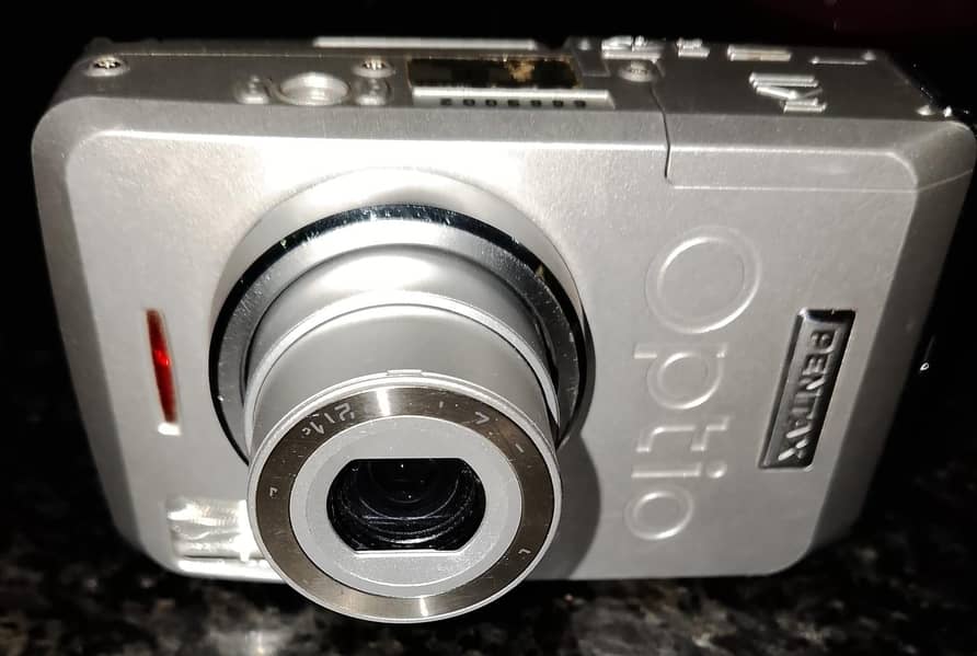 opTio 33LF Digital camera 0