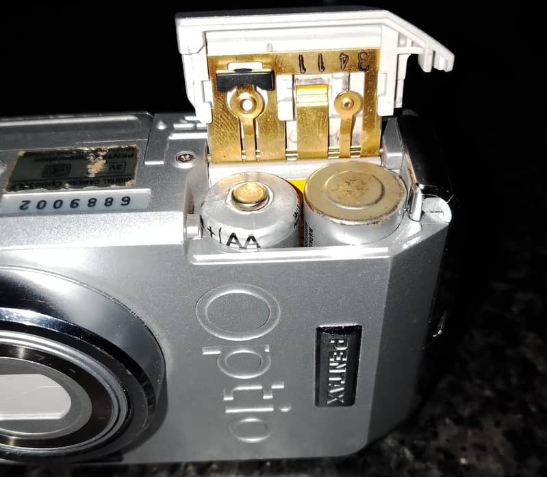 opTio 33LF Digital camera 1