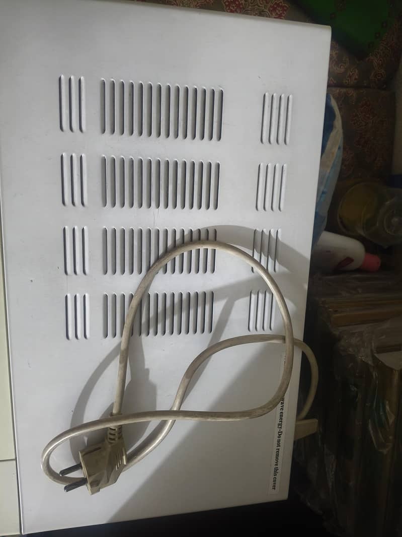 Microwave oven 1