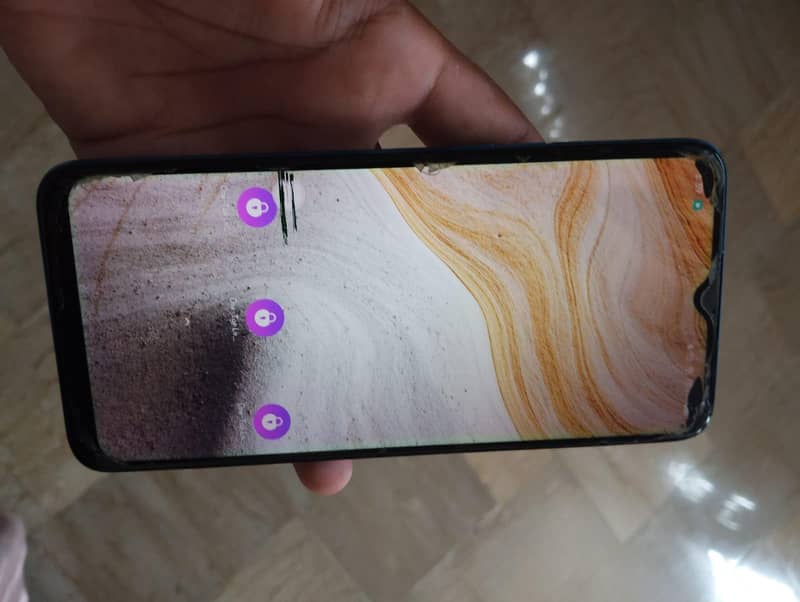 Realme C3 6