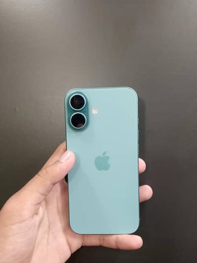 Apple iPhone 16