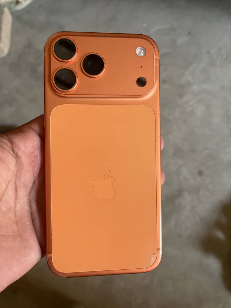 Apple iPhone 17 Pro Max 9