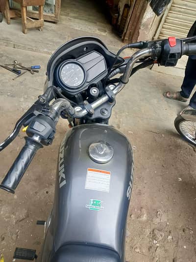 Suzuki GS110