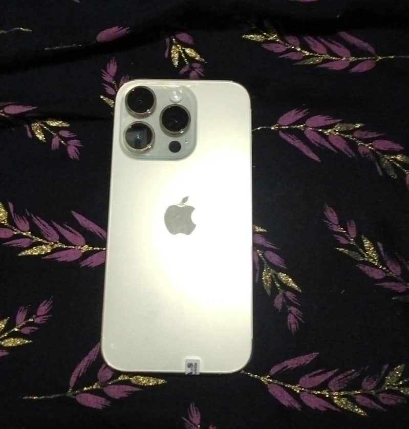 Apple iPhone 14 Pro 3
