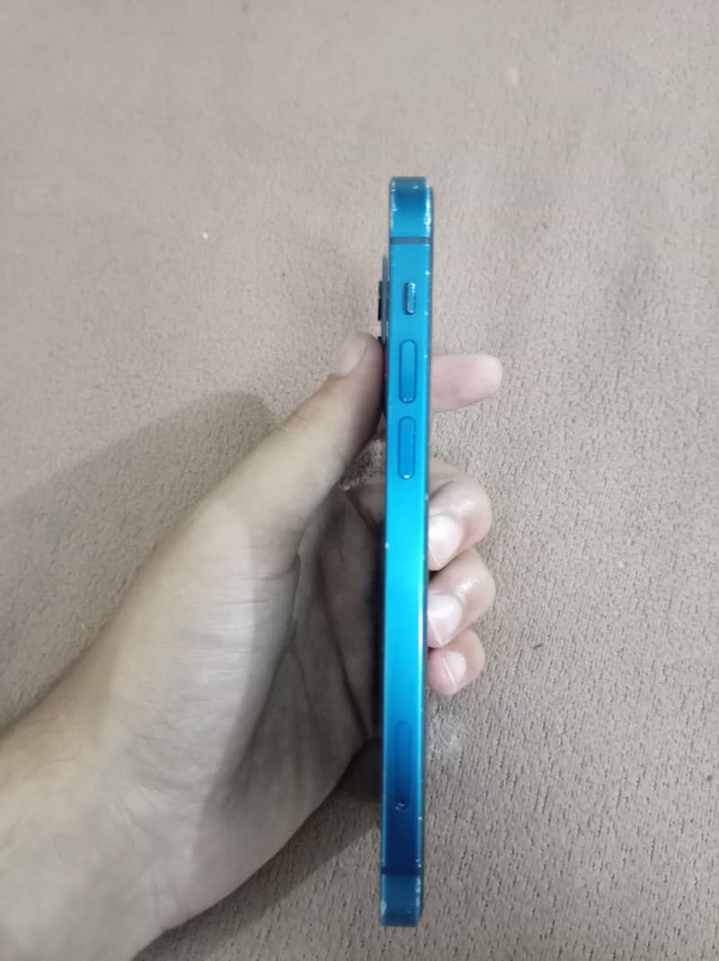 Apple iPhone 12 2