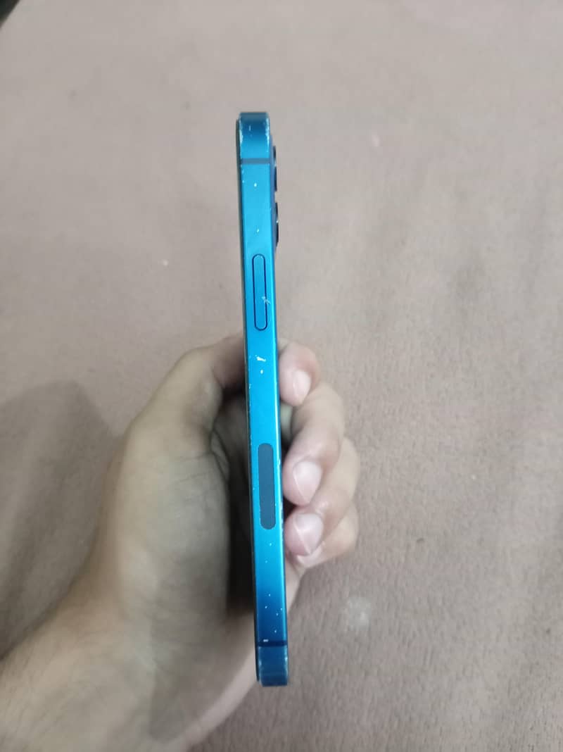 Apple iPhone 12 3