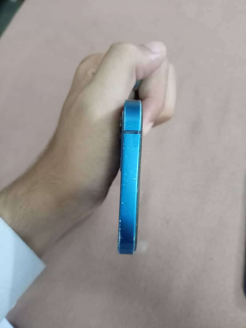 Apple iPhone 12 5