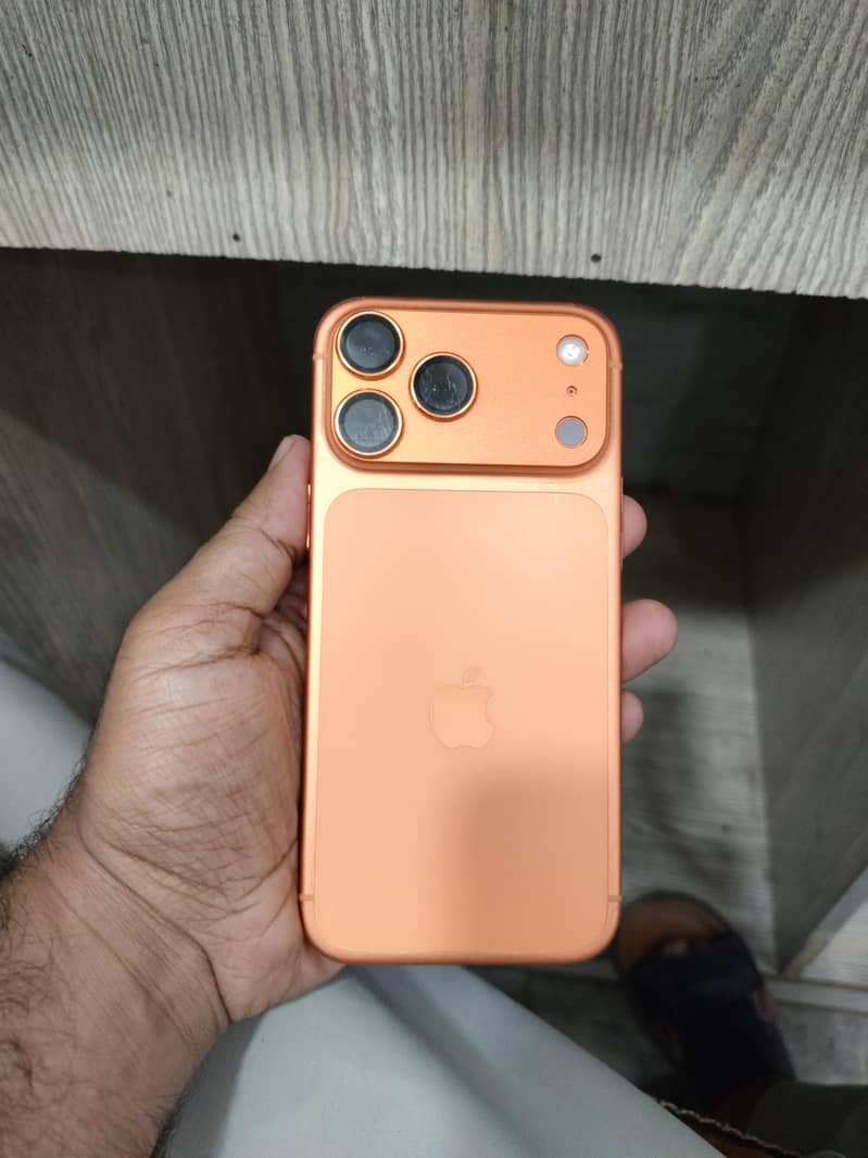 Apple iPhone 17 Pro Max 0
