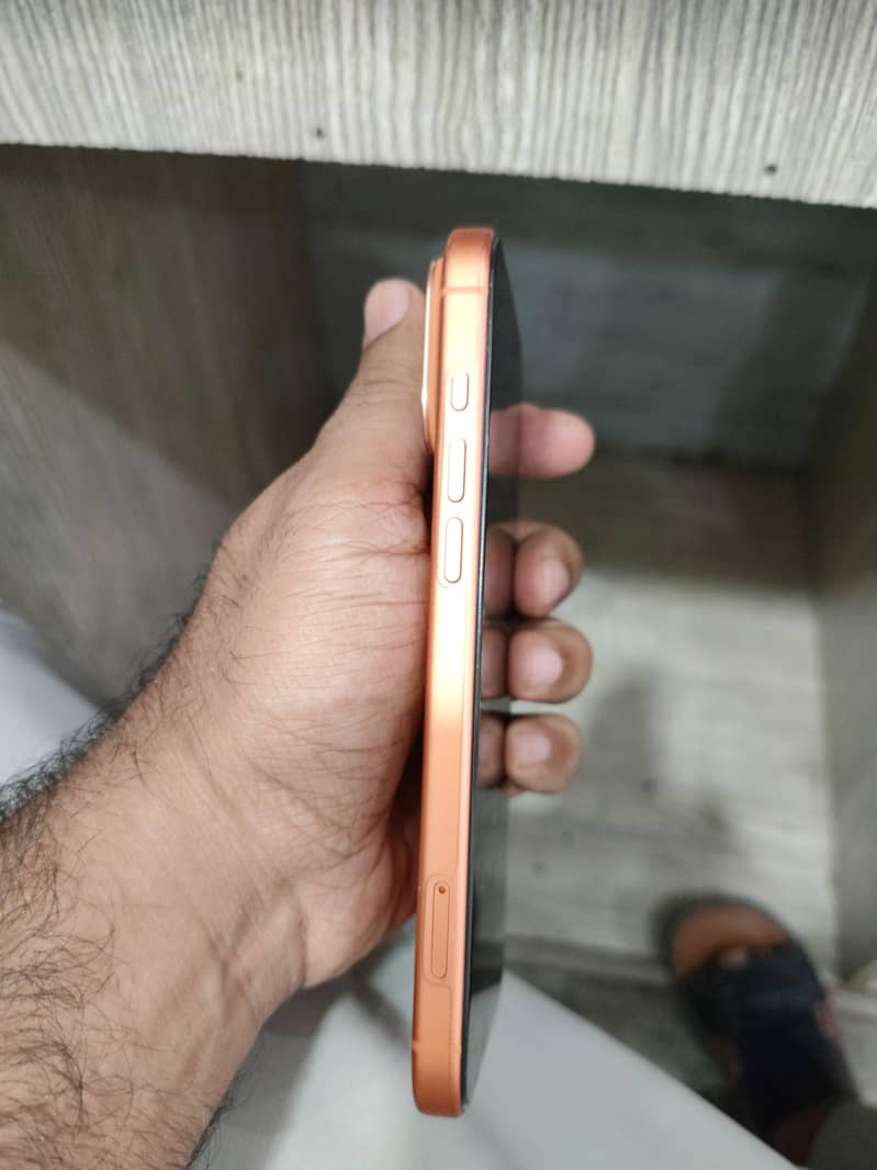 Apple iPhone 17 Pro Max 2