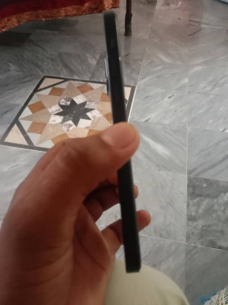 Apple iPhone 12 2