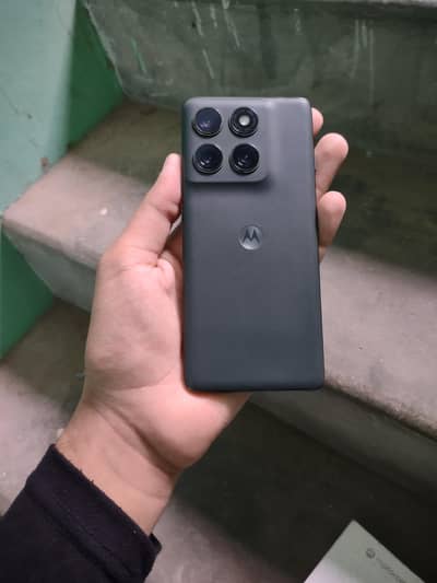 Motorola Edge 2025 / with box