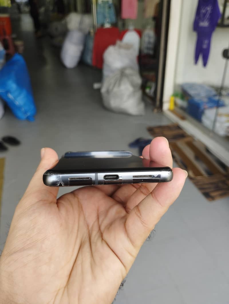Google Pixel 8 Pro 6