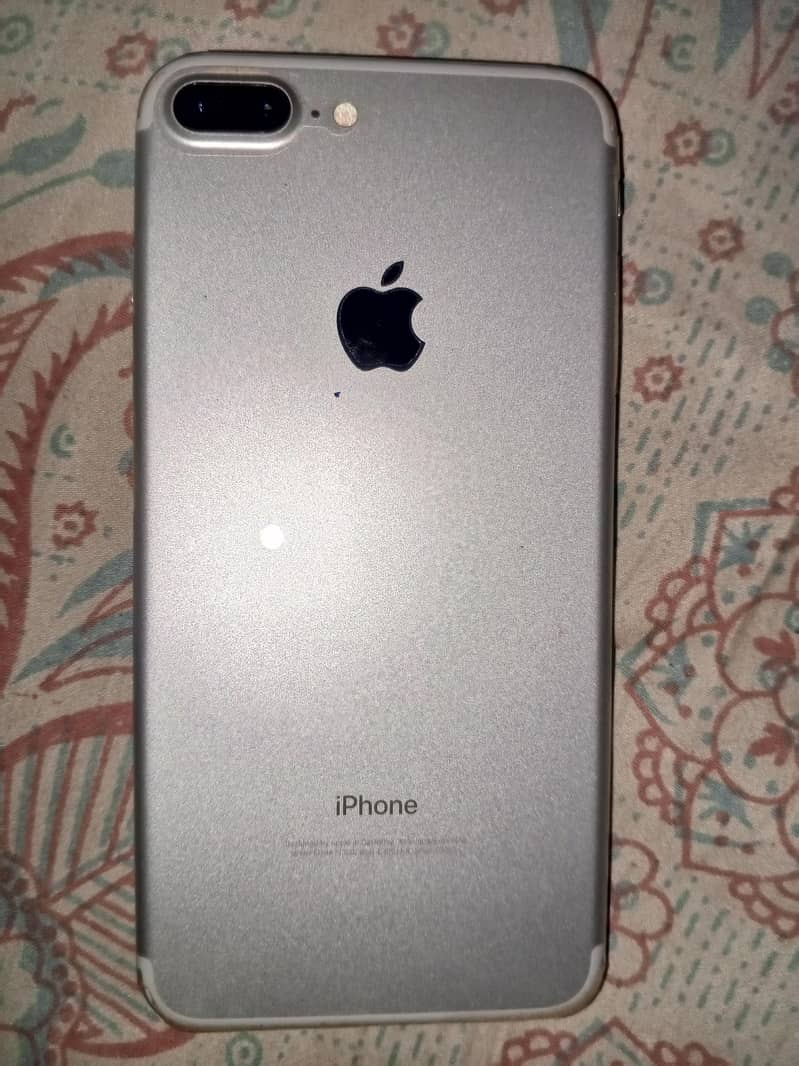Apple iPhone 7 Plus 2