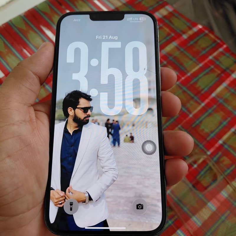 Apple iPhone 13 Pro Max 1